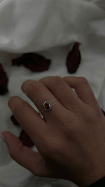 Oval Cut Floating Ring (Garnet)
